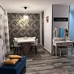 Agreable Maison De Ville Dans Quartier Calme